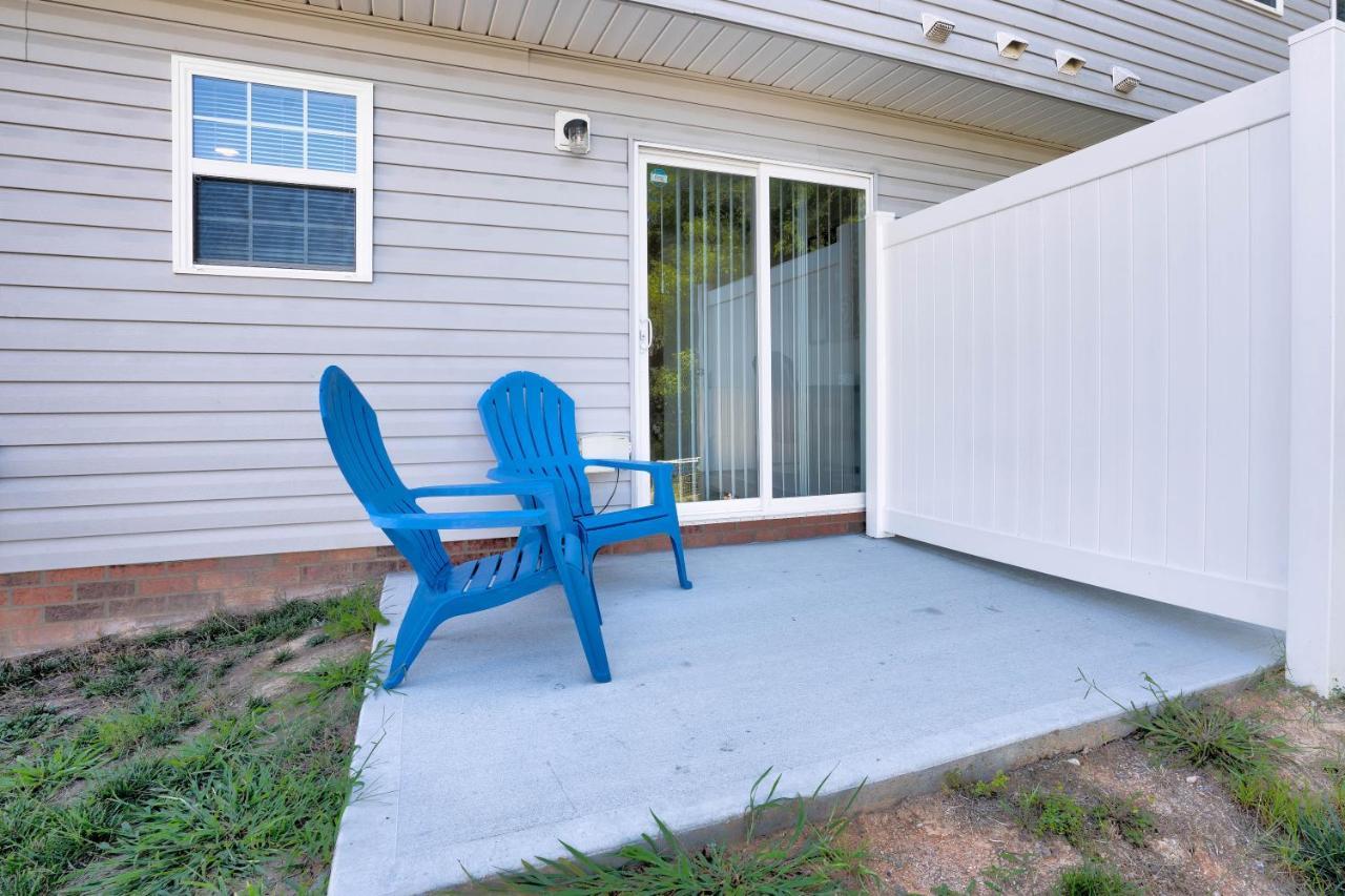 Kannapolis Elegant Townhouse - Pet Friendly ภายนอก รูปภาพ