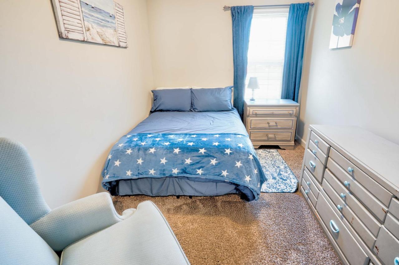 Kannapolis Elegant Townhouse - Pet Friendly ภายนอก รูปภาพ